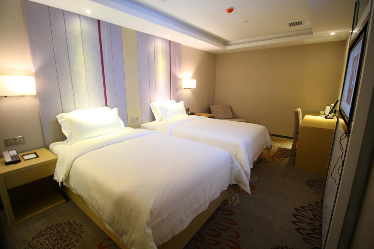 Lavande Hotel Jiujiang Xunyang Road Walking Street エクステリア 写真